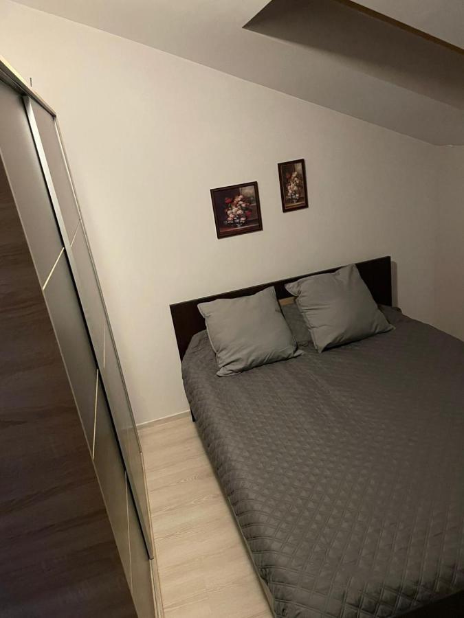 Apartament 2 Camere Chiajna Eksteriør bilde