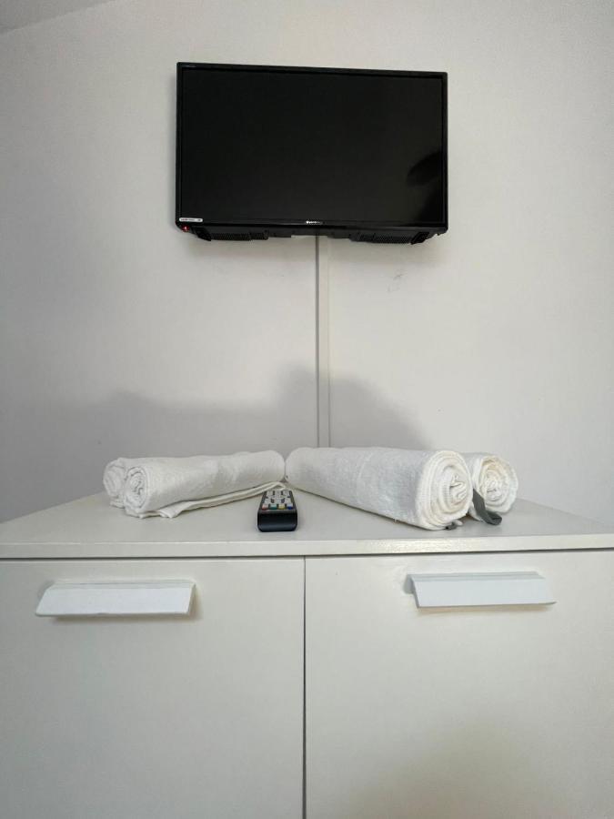Apartament 2 Camere Chiajna Eksteriør bilde